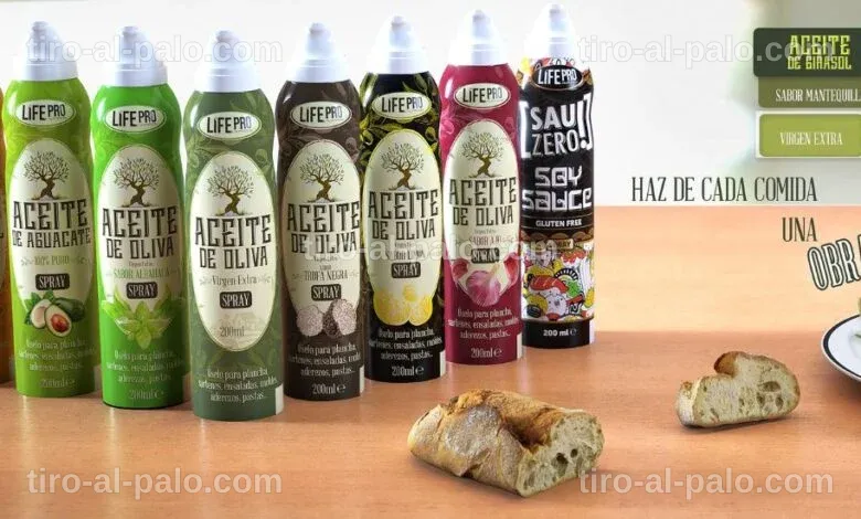 Variedad de aceites vegetales en frascos, sin aceite de oliva.