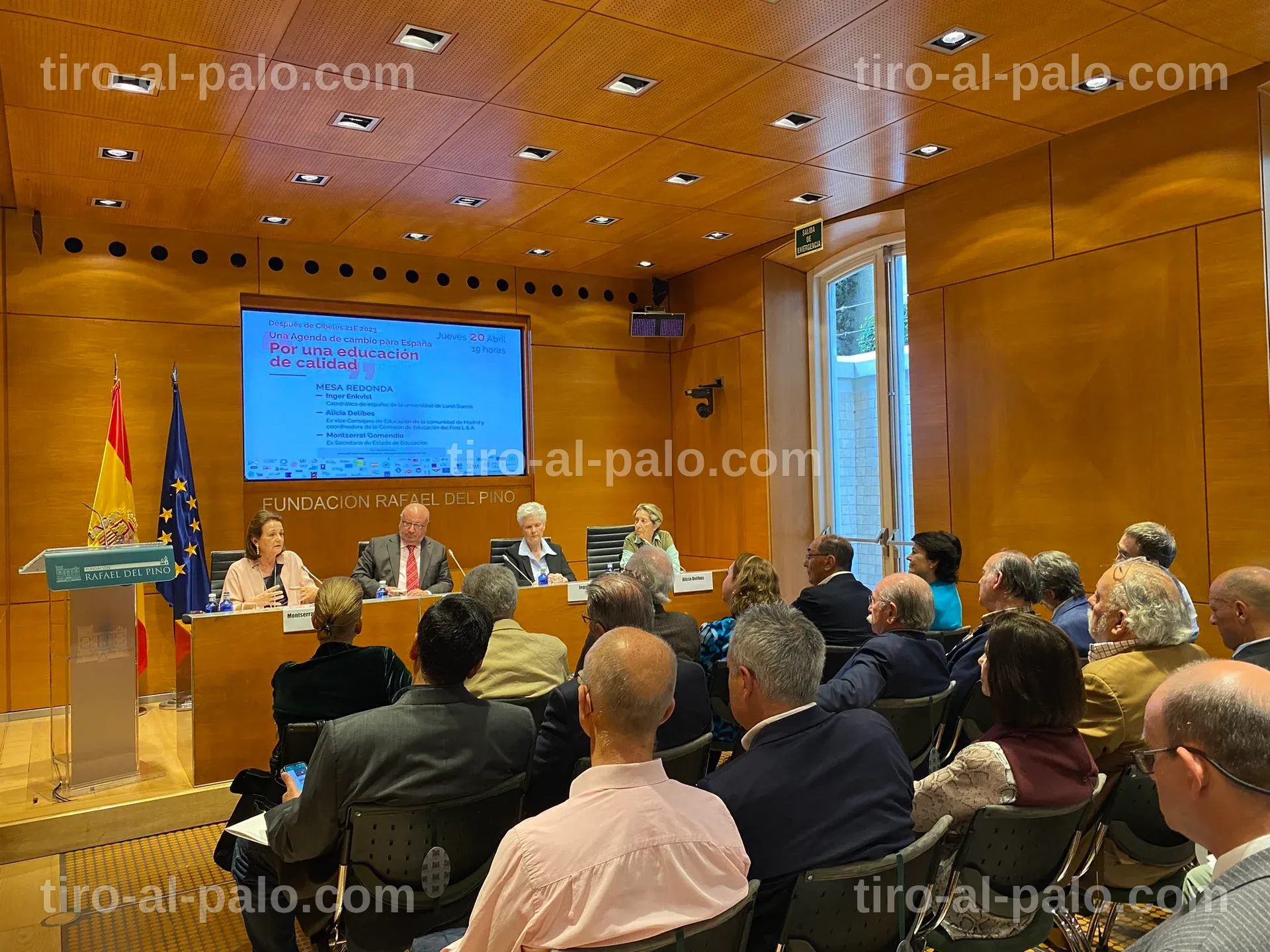 Presentación de una querella criminal por parte de la fundación del foro.
