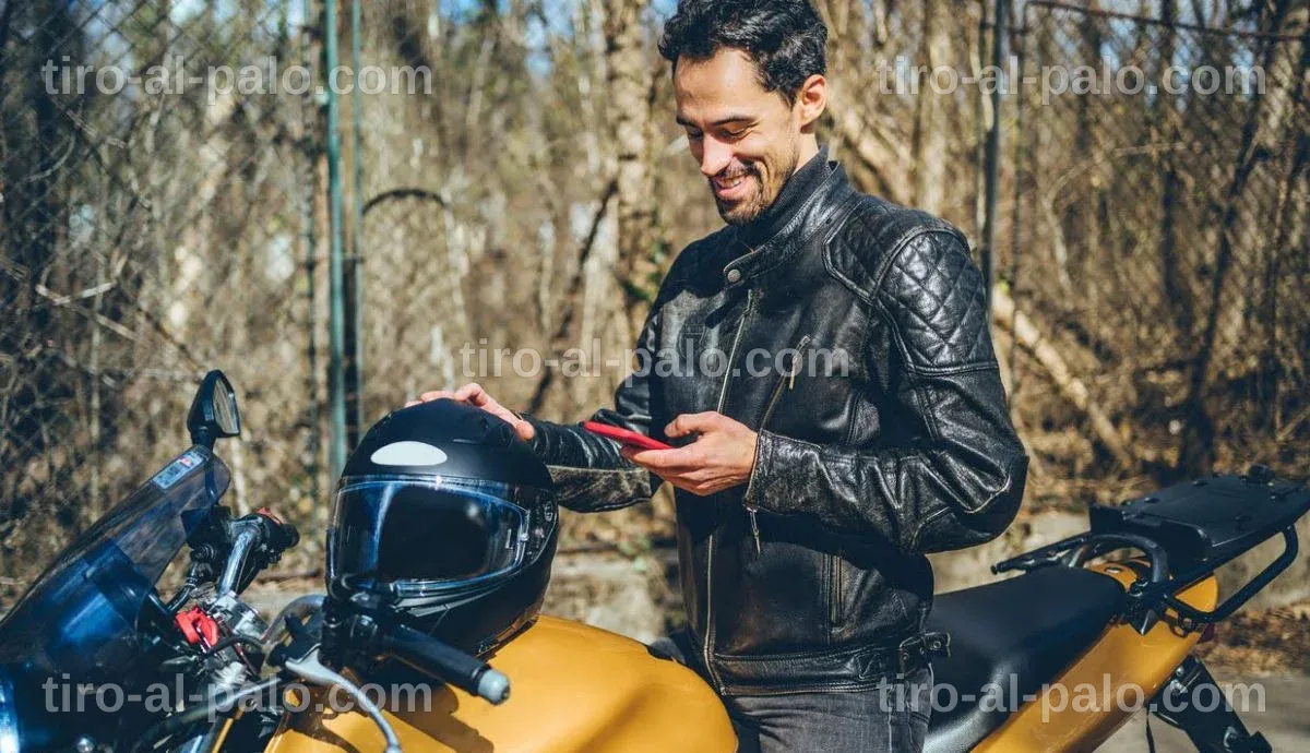 Aplicaciones recomendadas para mejorar la experiencia de viaje en moto.