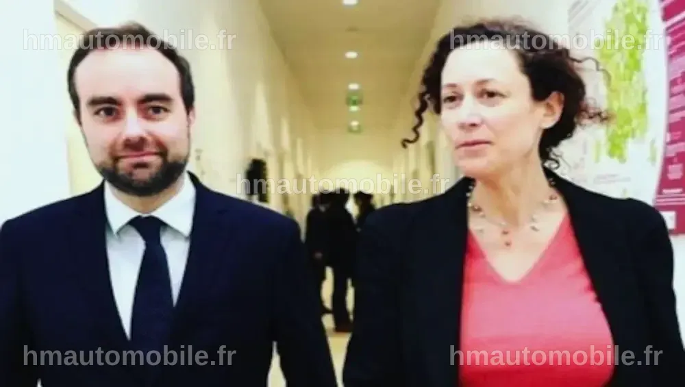 Sébastien et Julie Lecornu partageant un moment affectueux ensemble.