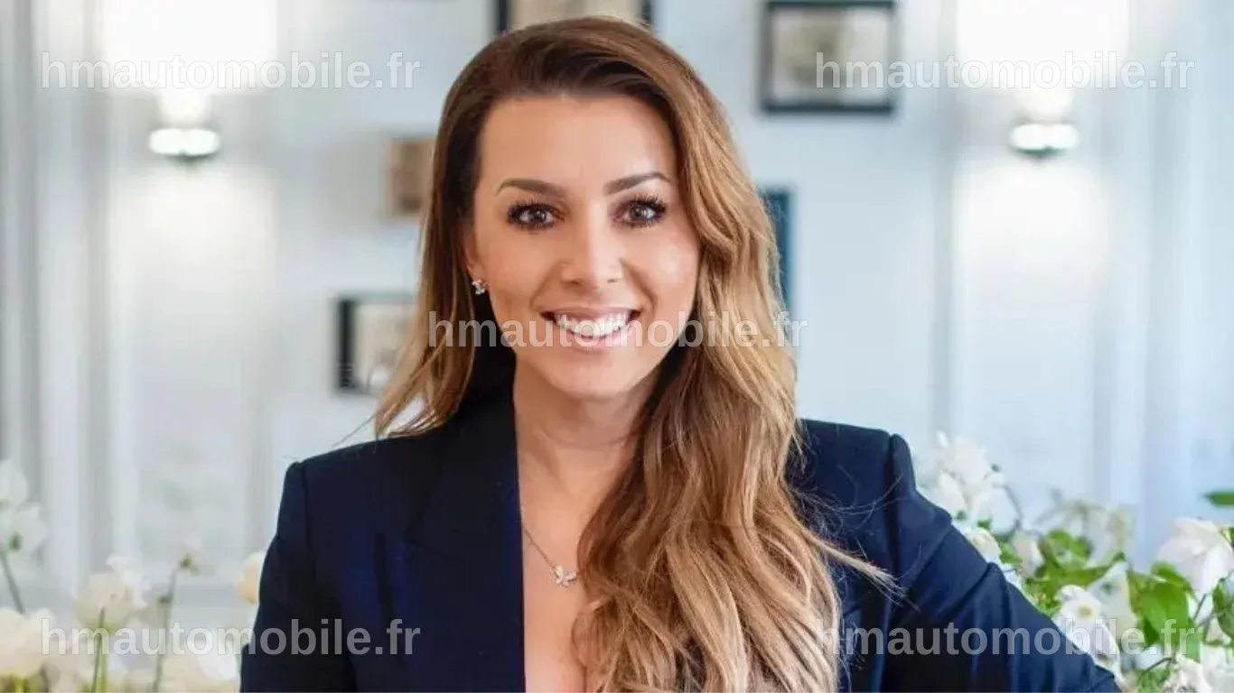 Élodie Villemus partage son expérience personnelle sur le choix de son identité il y a 15 ans.