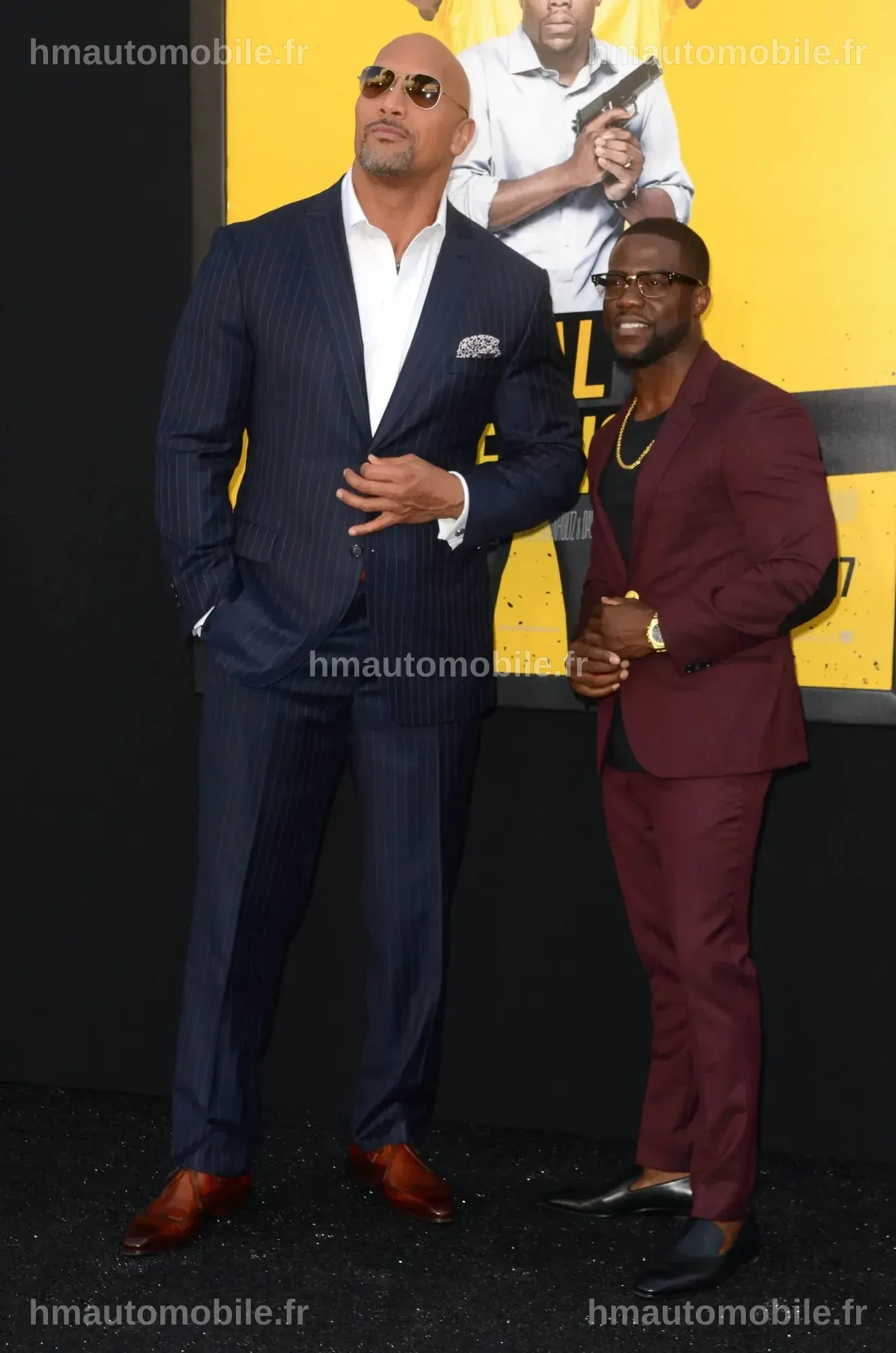 Kevin Hart discutant de sa taille avec humour lors d'une interview.