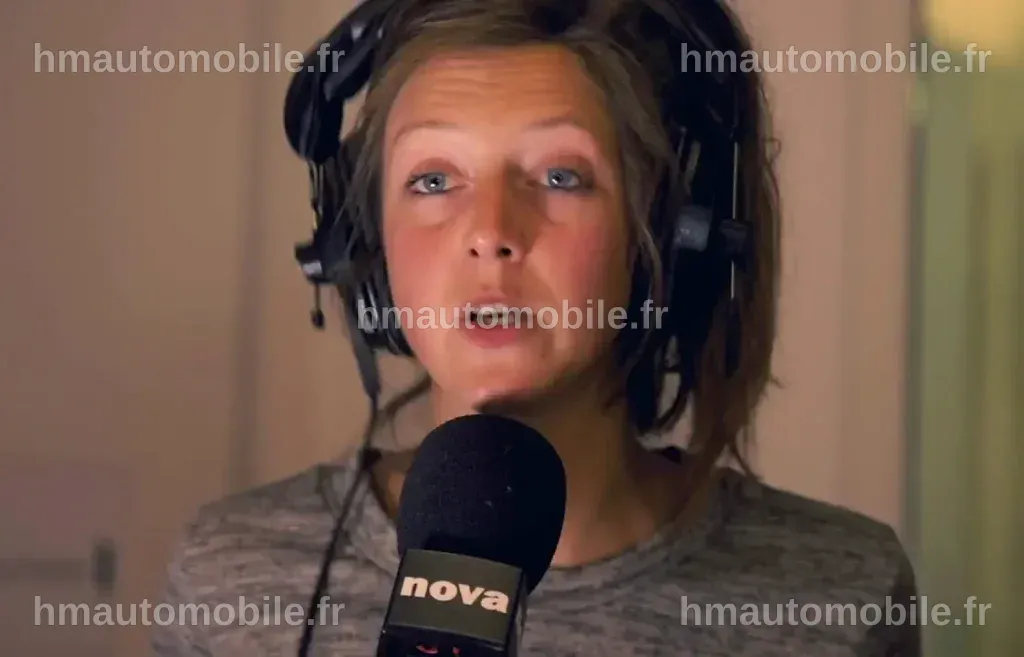 Partition de chœur avec des notes de musique, dédiée à Marie Bonnisseau enceinte.