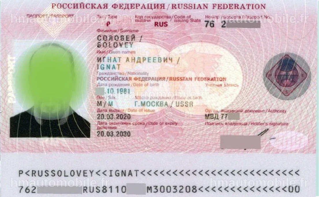 Carte de la Russie avec des symboles de sécurité et de vérification KYC.