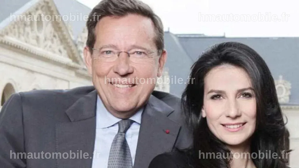Pierre Servent lors d'un événement, affichant un sourire chaleureux et une tenue élégante.