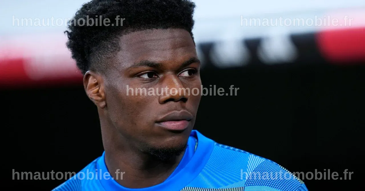 Portrait d'Aurélien Tchouameni avec des statistiques de carrière.